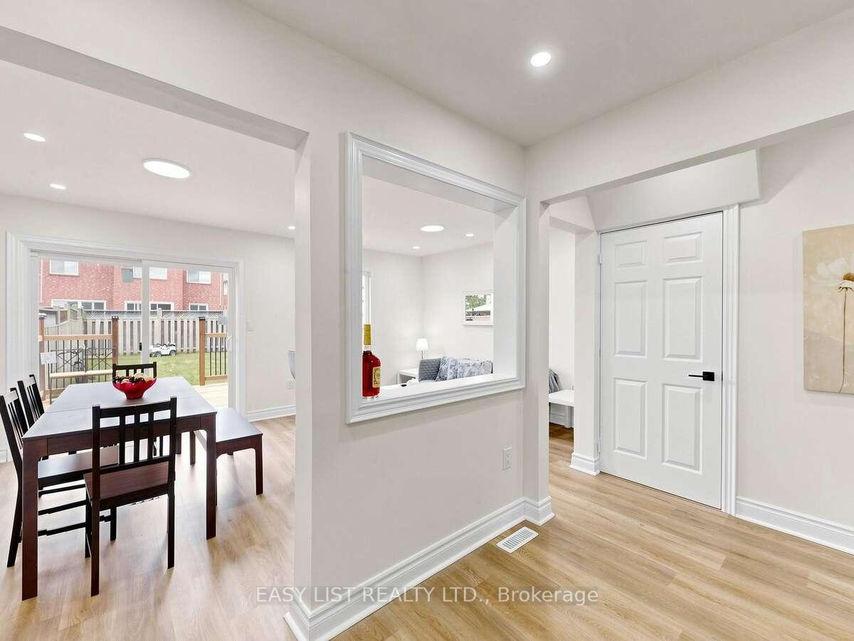 Photo 17 of 16 Mount Fuji Crescent, Brampton, Sandringham-Wellington — HOMEH