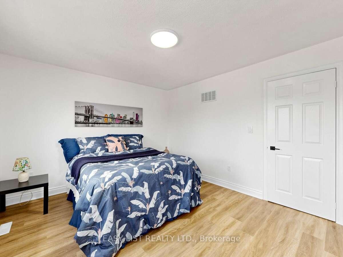 Photo 23 of 16 Mount Fuji Crescent, Brampton, Sandringham-Wellington — HOMEH