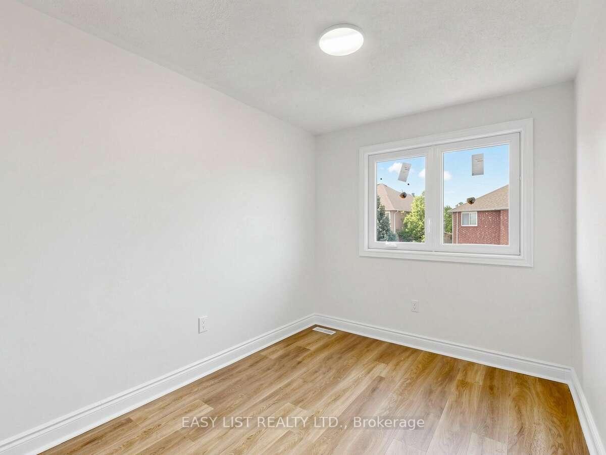 Photo 25 of 16 Mount Fuji Crescent, Brampton, Sandringham-Wellington — HOMEH