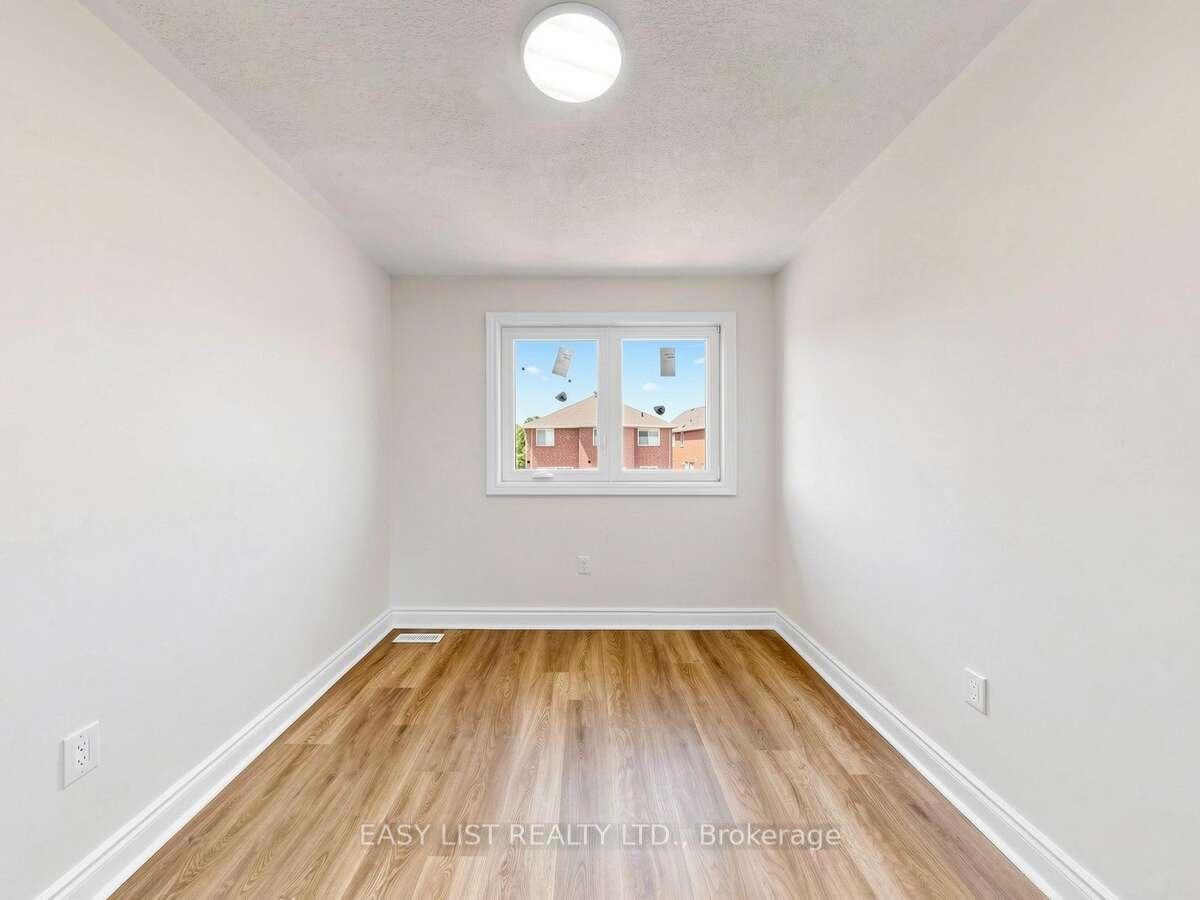 Photo 26 of 16 Mount Fuji Crescent, Brampton, Sandringham-Wellington — HOMEH
