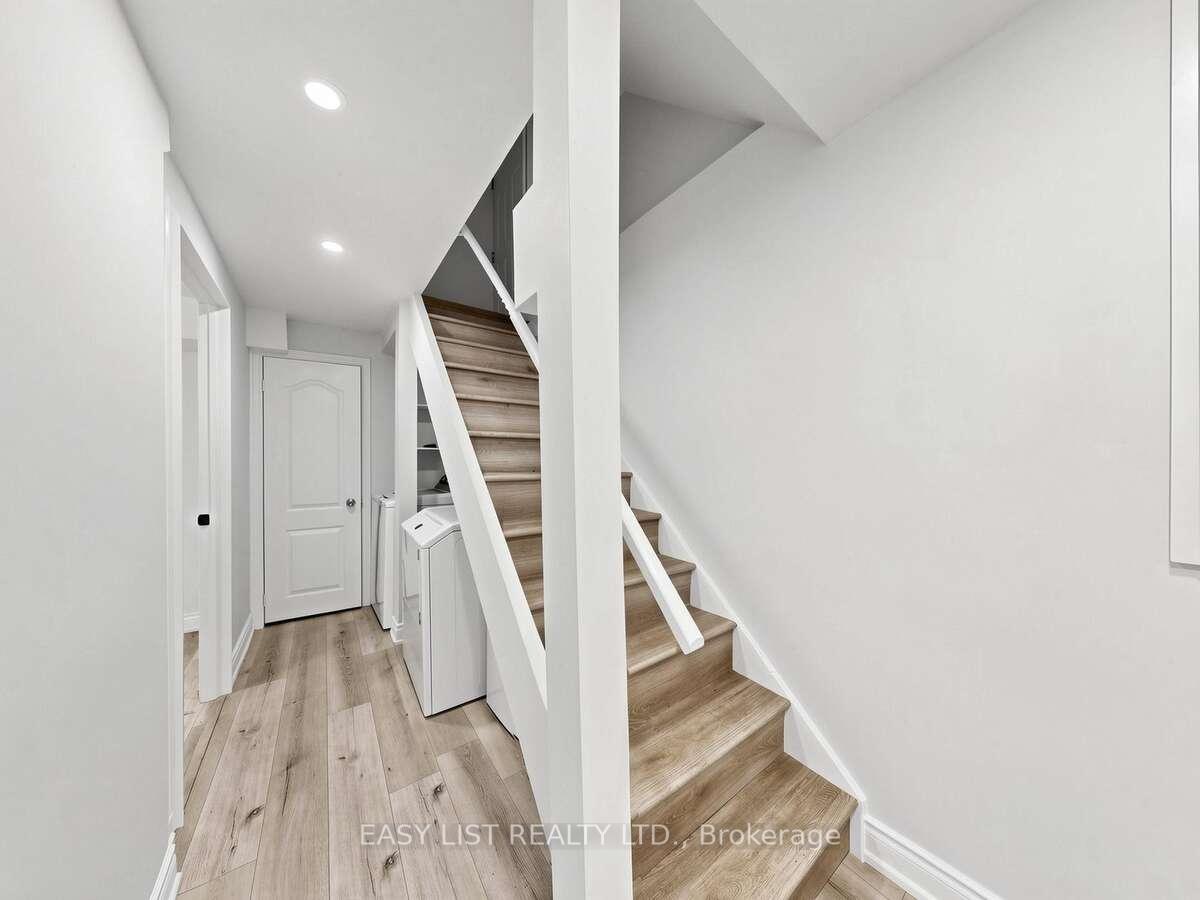 Photo 33 of 16 Mount Fuji Crescent, Brampton, Sandringham-Wellington — HOMEH