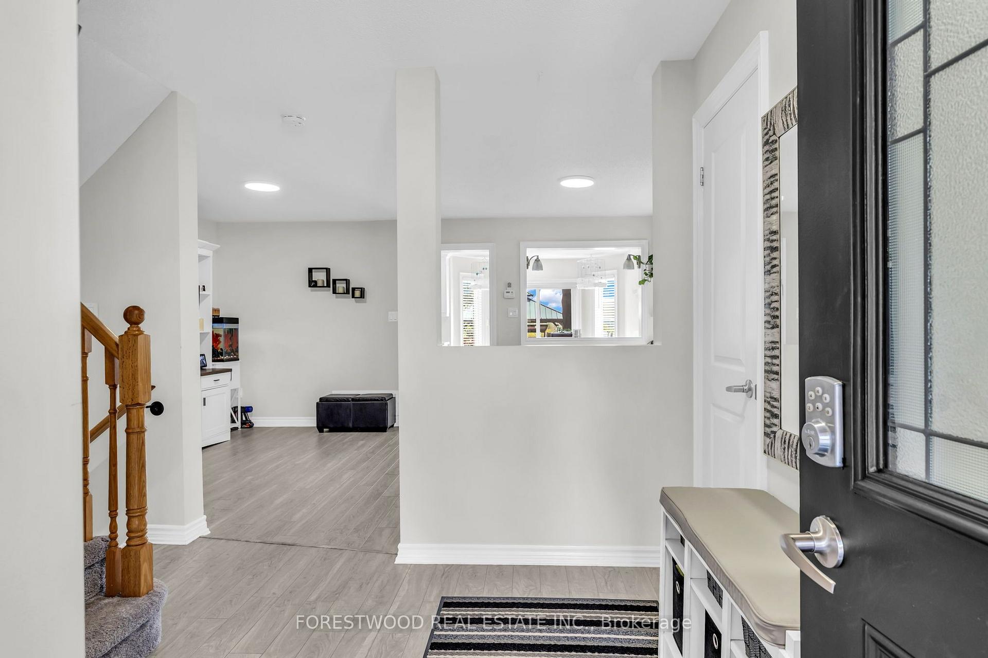 Photo 5 of 451 Jay Crescent, Orangeville — HOMEH