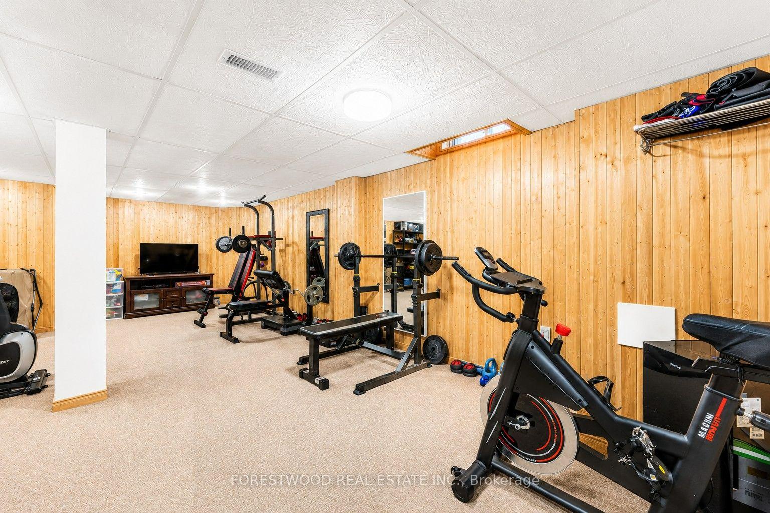Photo 24 of 451 Jay Crescent, Orangeville — HOMEH