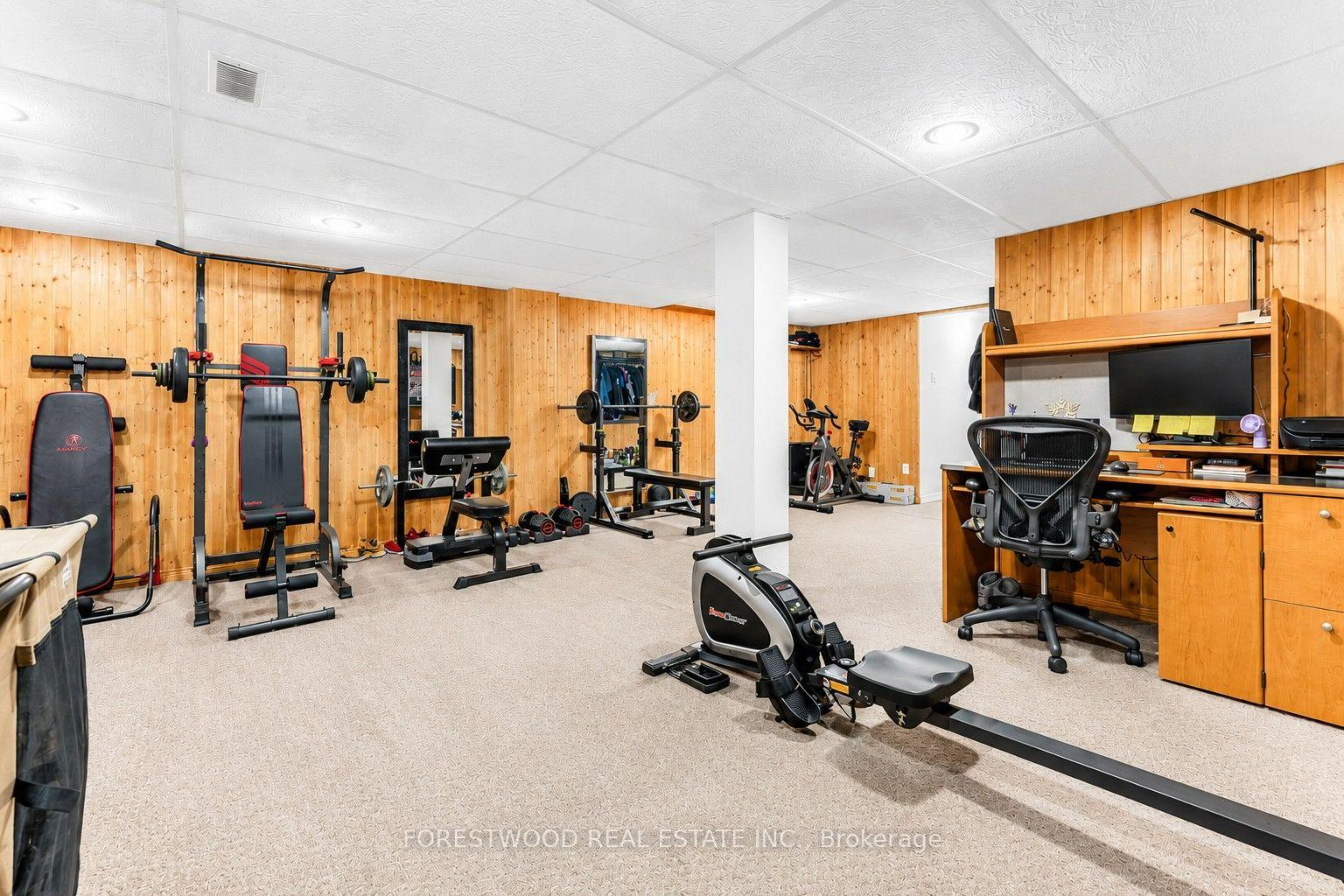 Photo 25 of 451 Jay Crescent, Orangeville — HOMEH