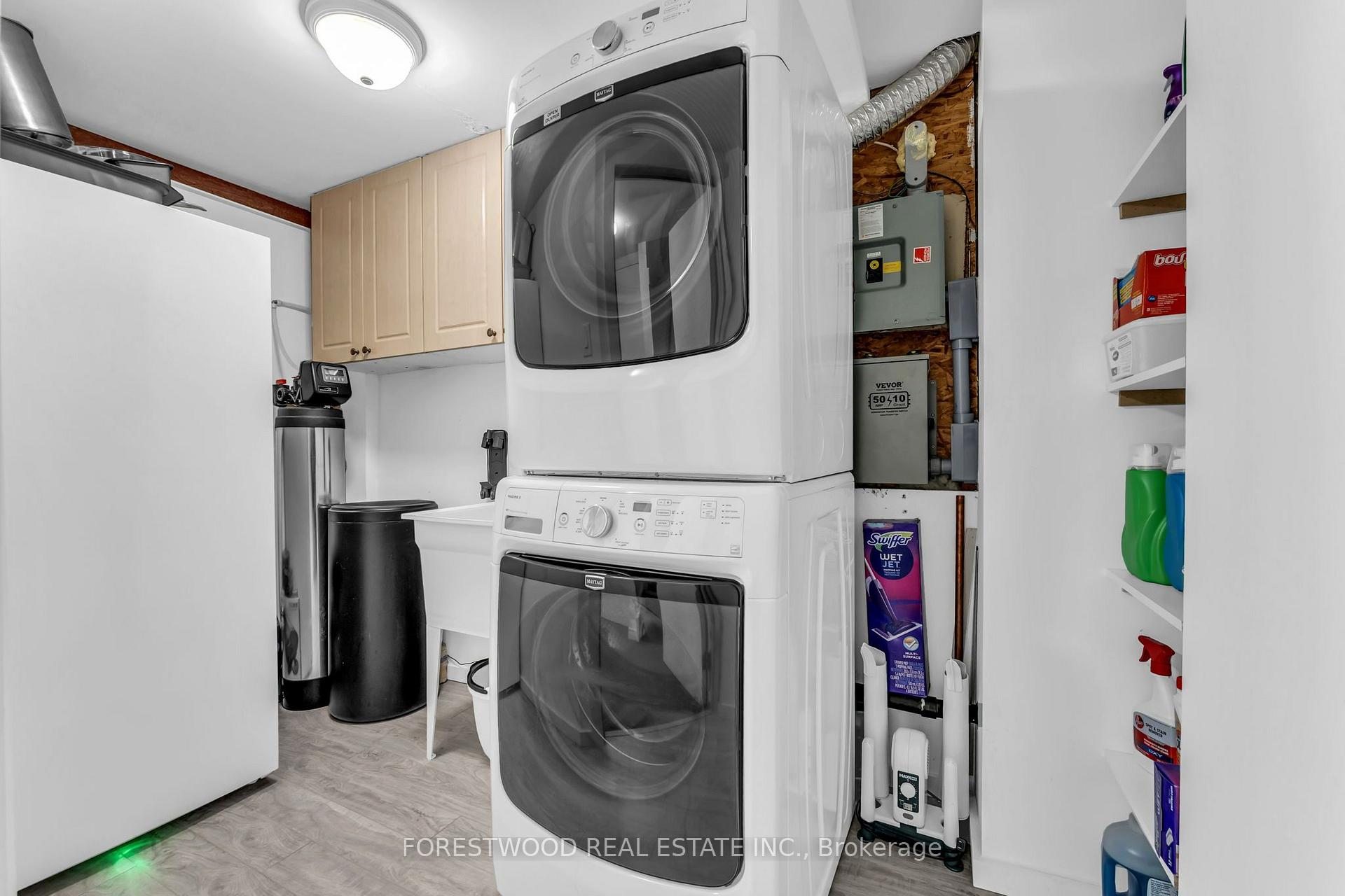 Photo 26 of 451 Jay Crescent, Orangeville — HOMEH