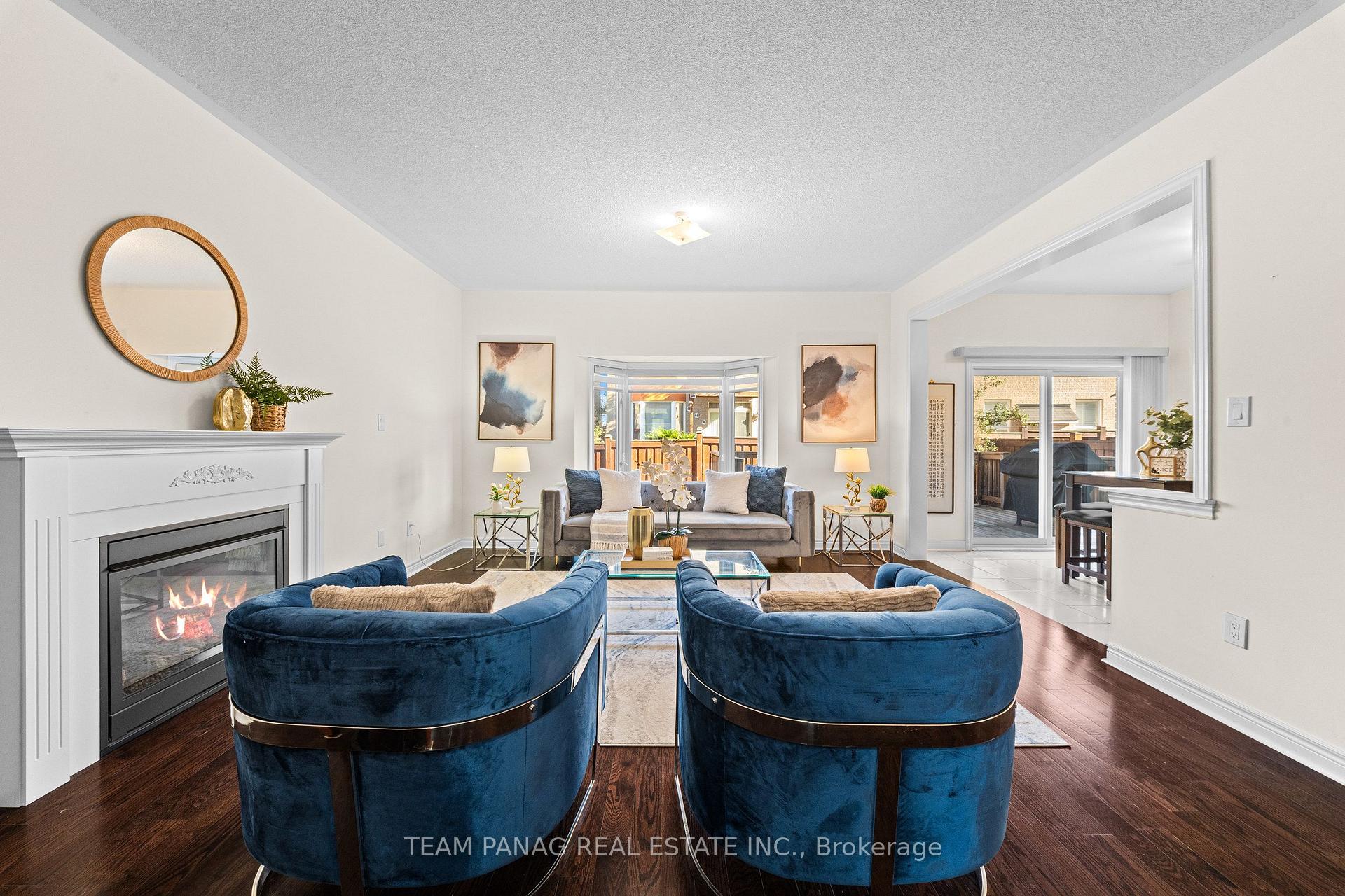 Photo 9 of 124 Watsonbrook Drive, Brampton, Sandringham-Wellington — HOMEH