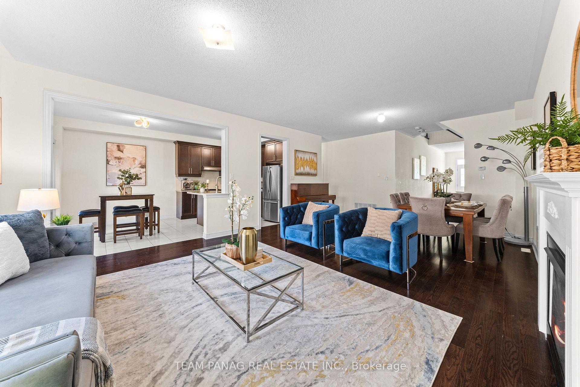 Photo 13 of 124 Watsonbrook Drive, Brampton, Sandringham-Wellington — HOMEH
