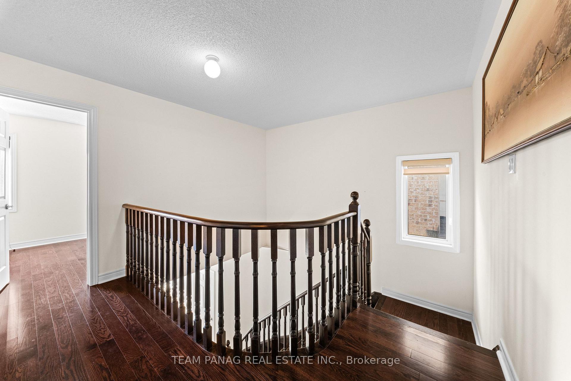 Photo 24 of 124 Watsonbrook Drive, Brampton, Sandringham-Wellington — HOMEH