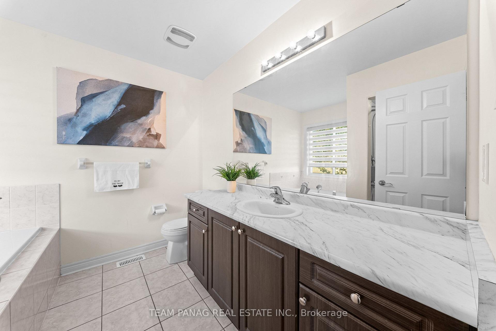 Photo 28 of 124 Watsonbrook Drive, Brampton, Sandringham-Wellington — HOMEH