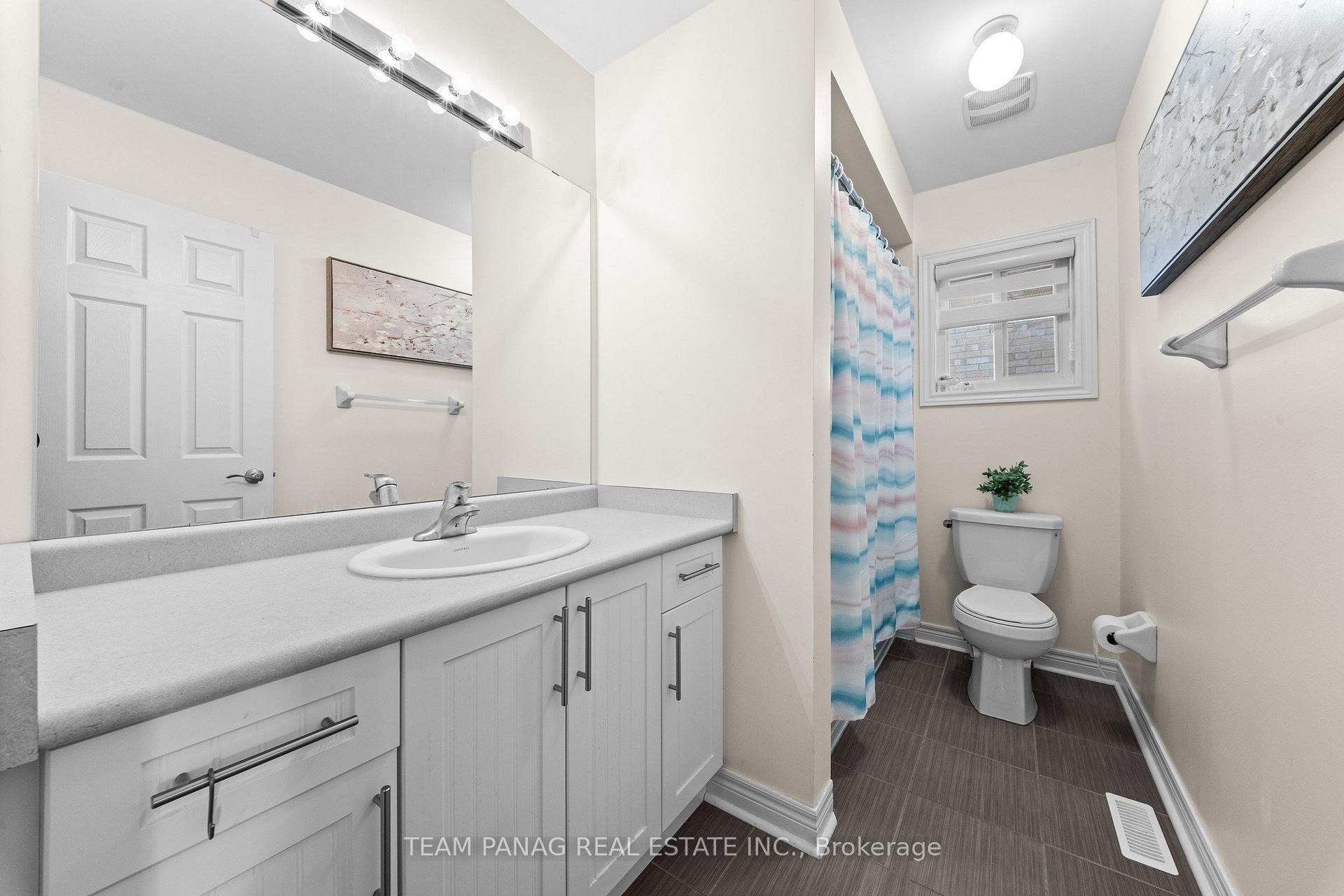Photo 36 of 124 Watsonbrook Drive, Brampton, Sandringham-Wellington — HOMEH