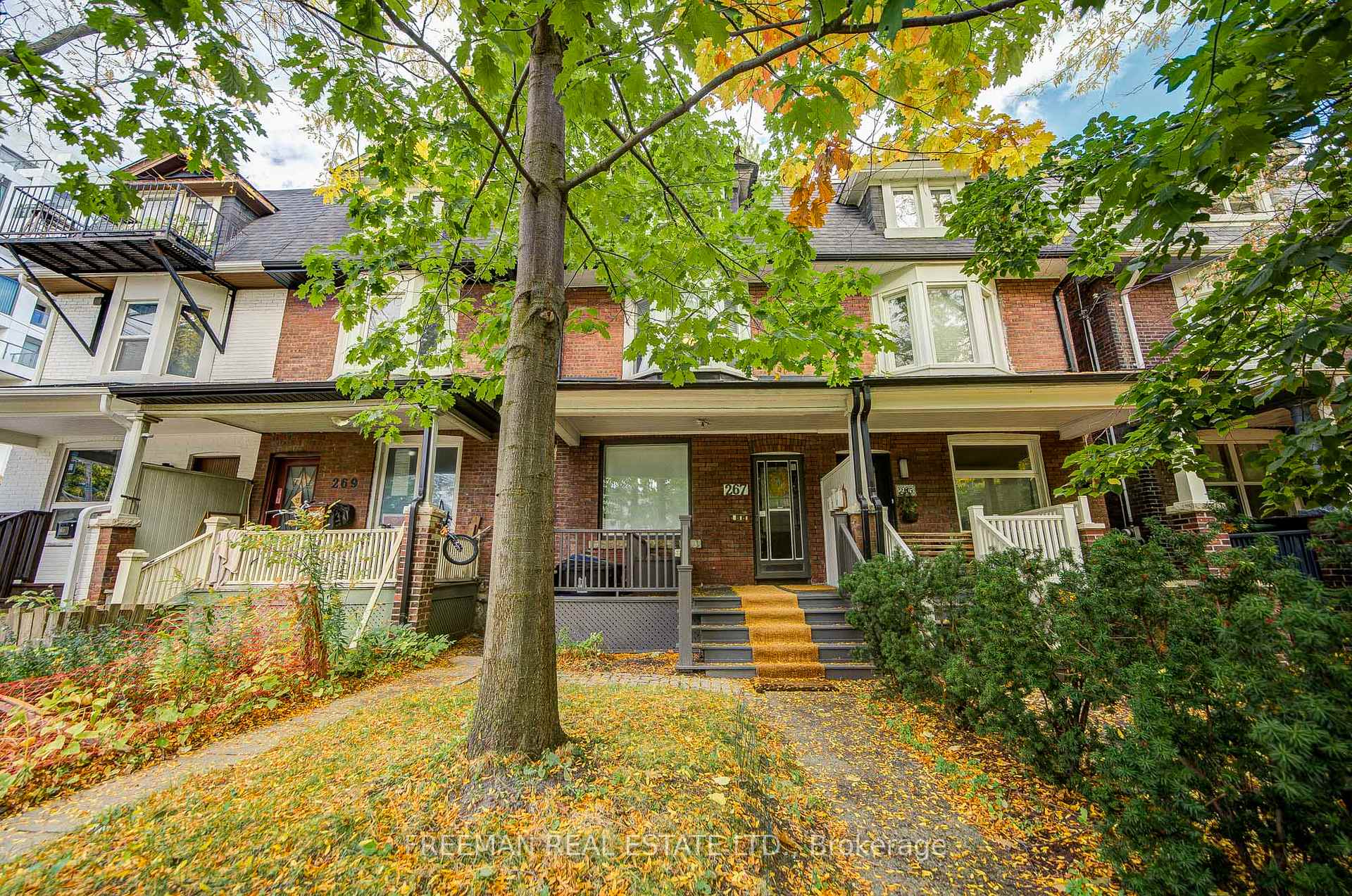 Photo 3 of 267 Albany Avenue, Toronto, The Annex — HOMEH