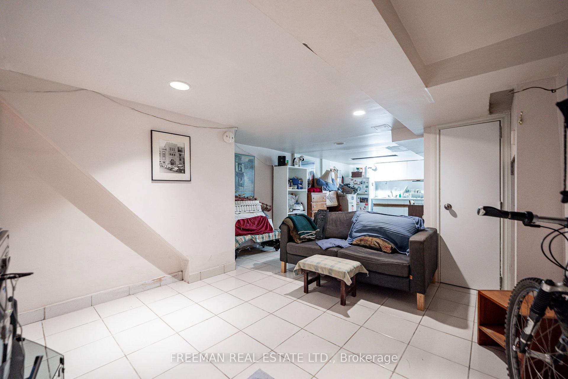 Photo 16 of 267 Albany Avenue, Toronto, The Annex — HOMEH