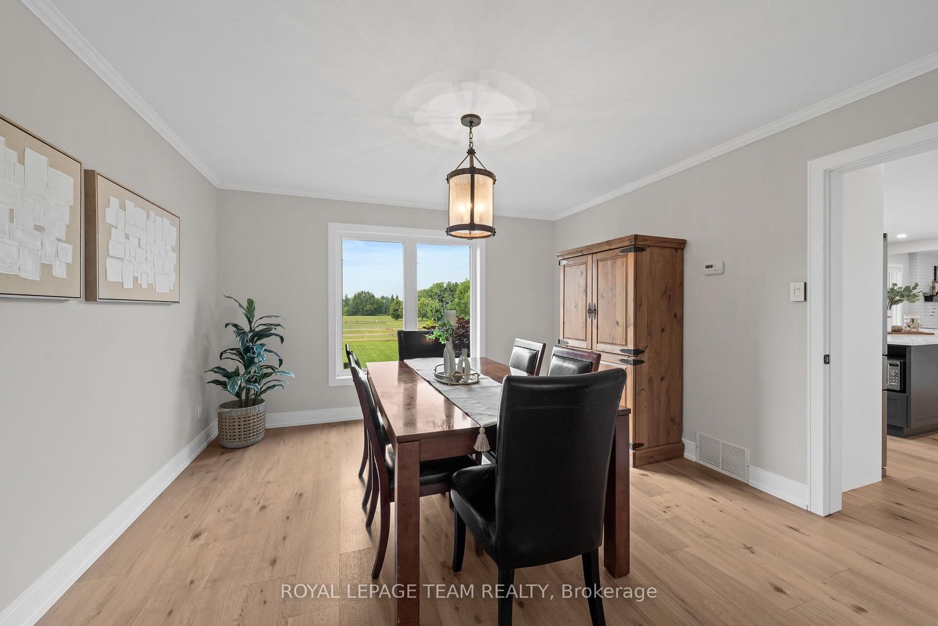 Photo 7 of 1095 Bravar Drive, Ottawa, Manotick Long Island & Nicholls Island — HOMEH