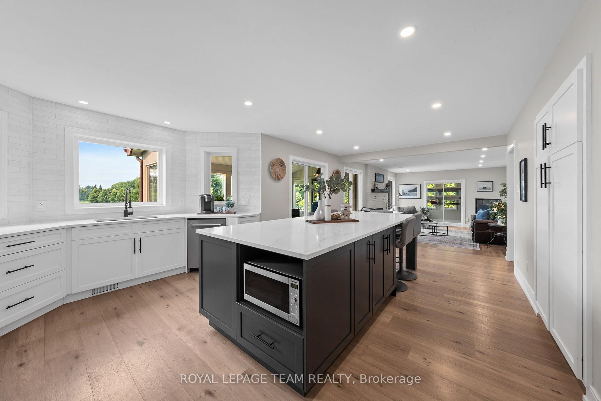 Photo 8 of 1095 Bravar Drive, Ottawa, Manotick Long Island & Nicholls Island — HOMEH