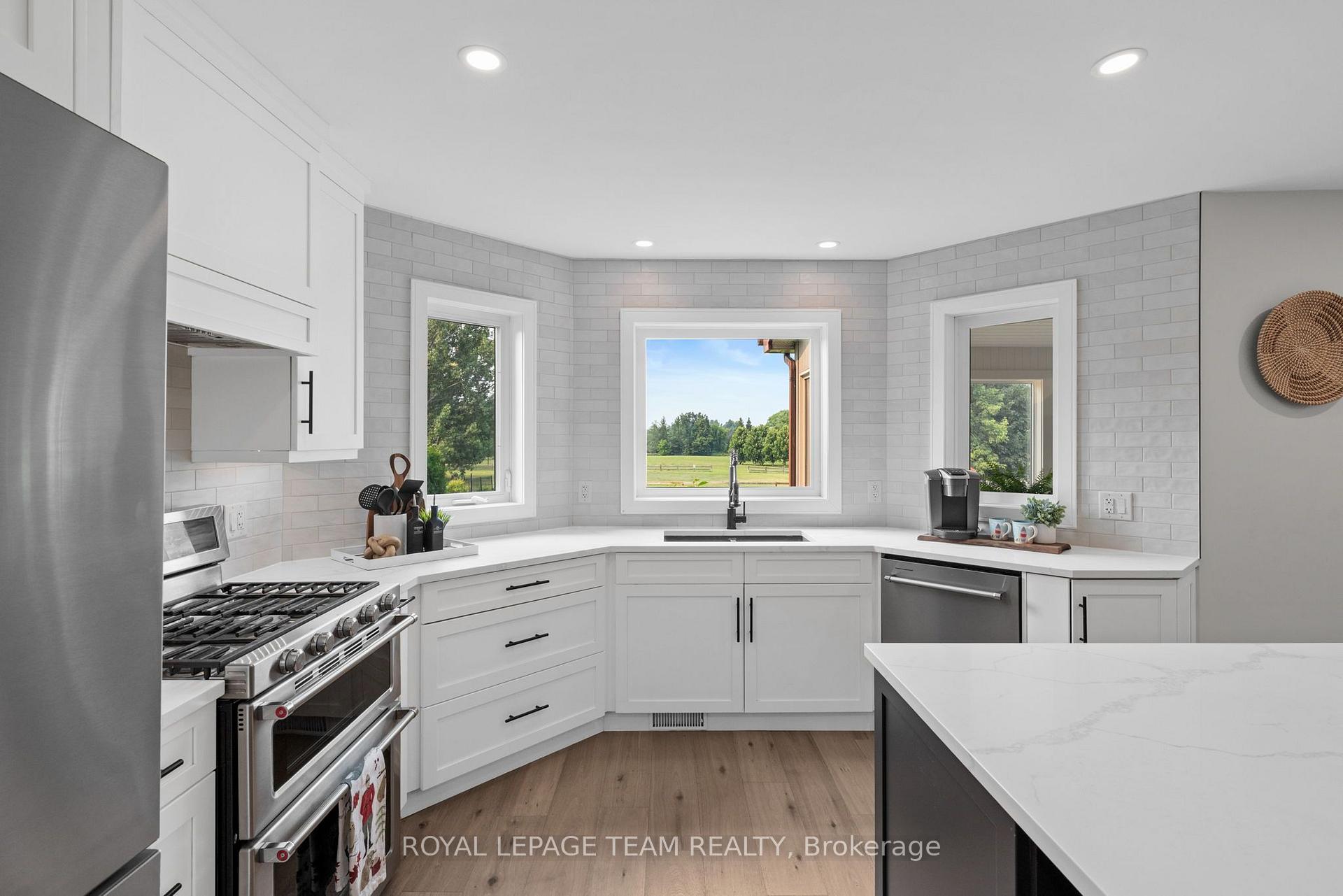 Photo 9 of 1095 Bravar Drive, Ottawa, Manotick Long Island & Nicholls Island — HOMEH