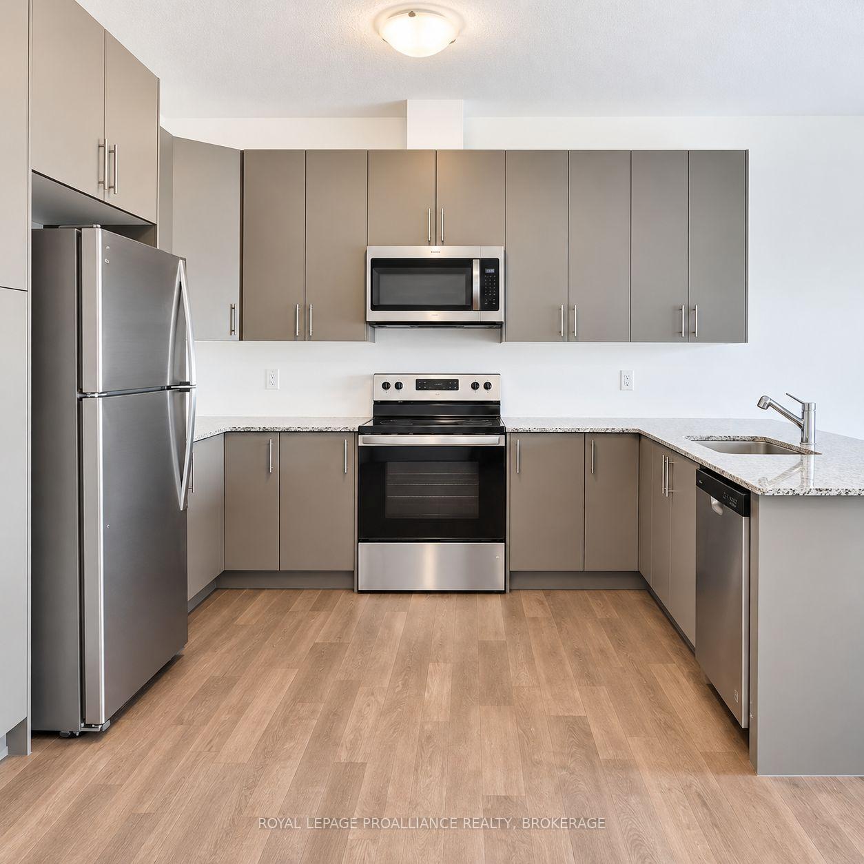 Photo 3 of 130 Adley Drive, Brockville, Brockville — HOMEH