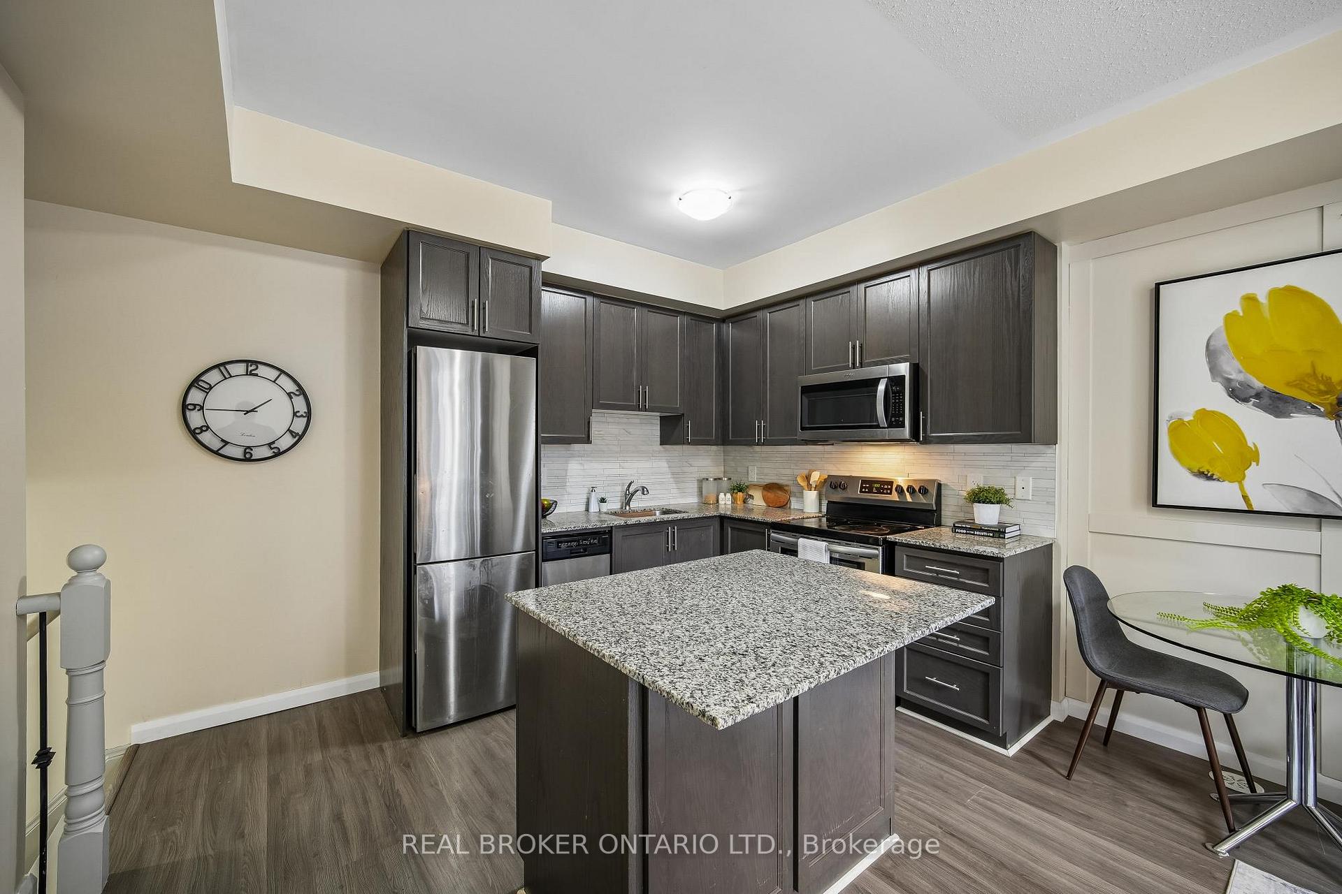 Photo 7 of Unit 46, 26 Fieldway Road, Etobicoke, Islington-City Centre West — HOMEH
