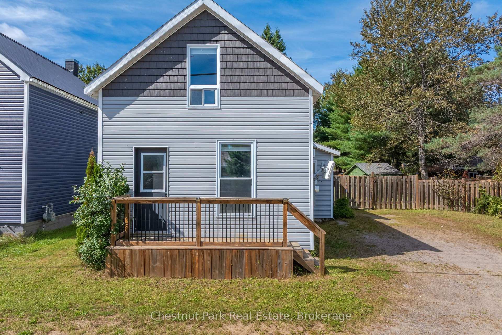 Photo 23 of 156 Main Street, Perry, Novar — HOMEH