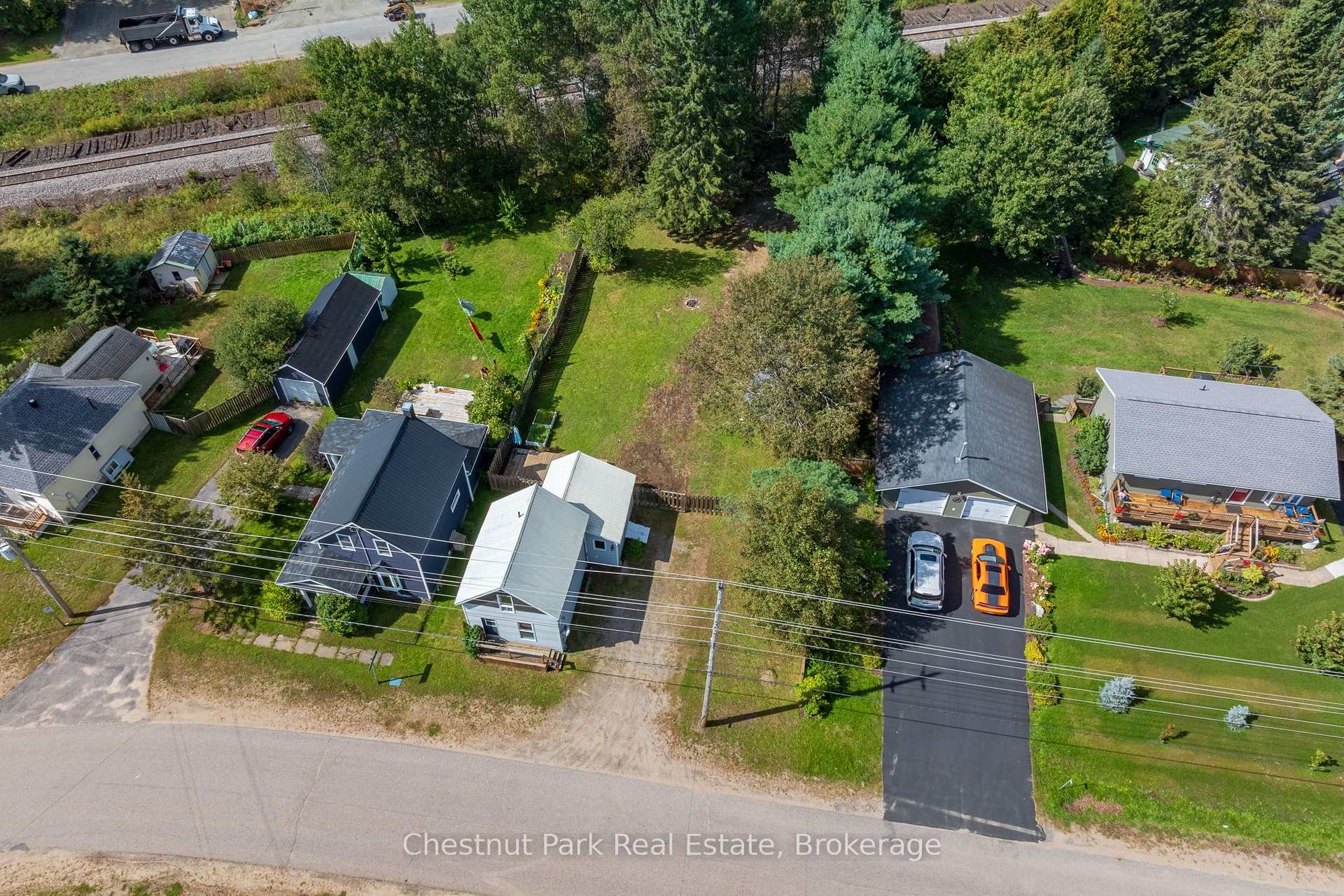 Photo 32 of 156 Main Street, Perry, Novar — HOMEH