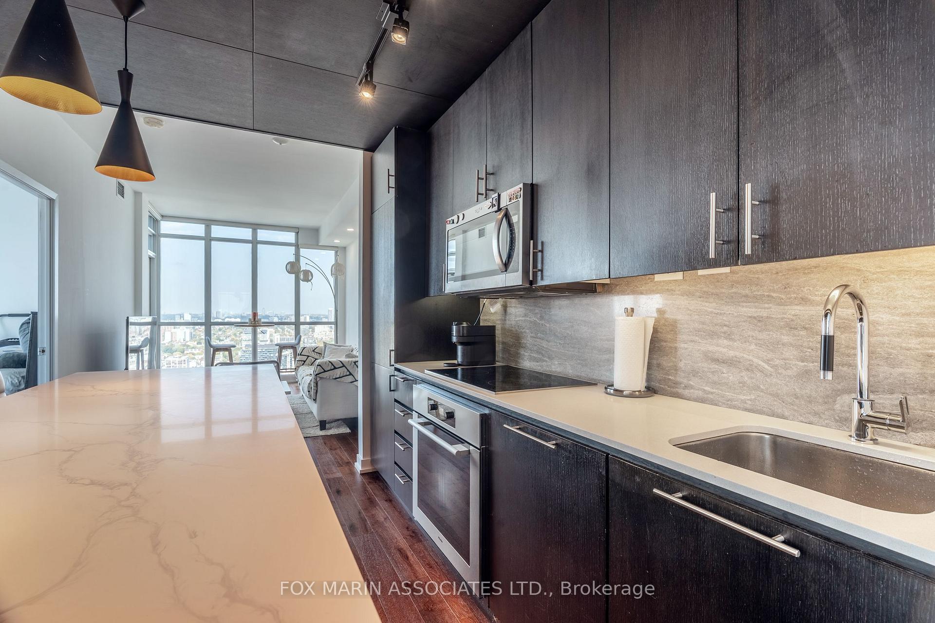 Photo 3 of Unit PH12, 15 Iceboat Terrace, Toronto, Waterfront Communities — HOMEH