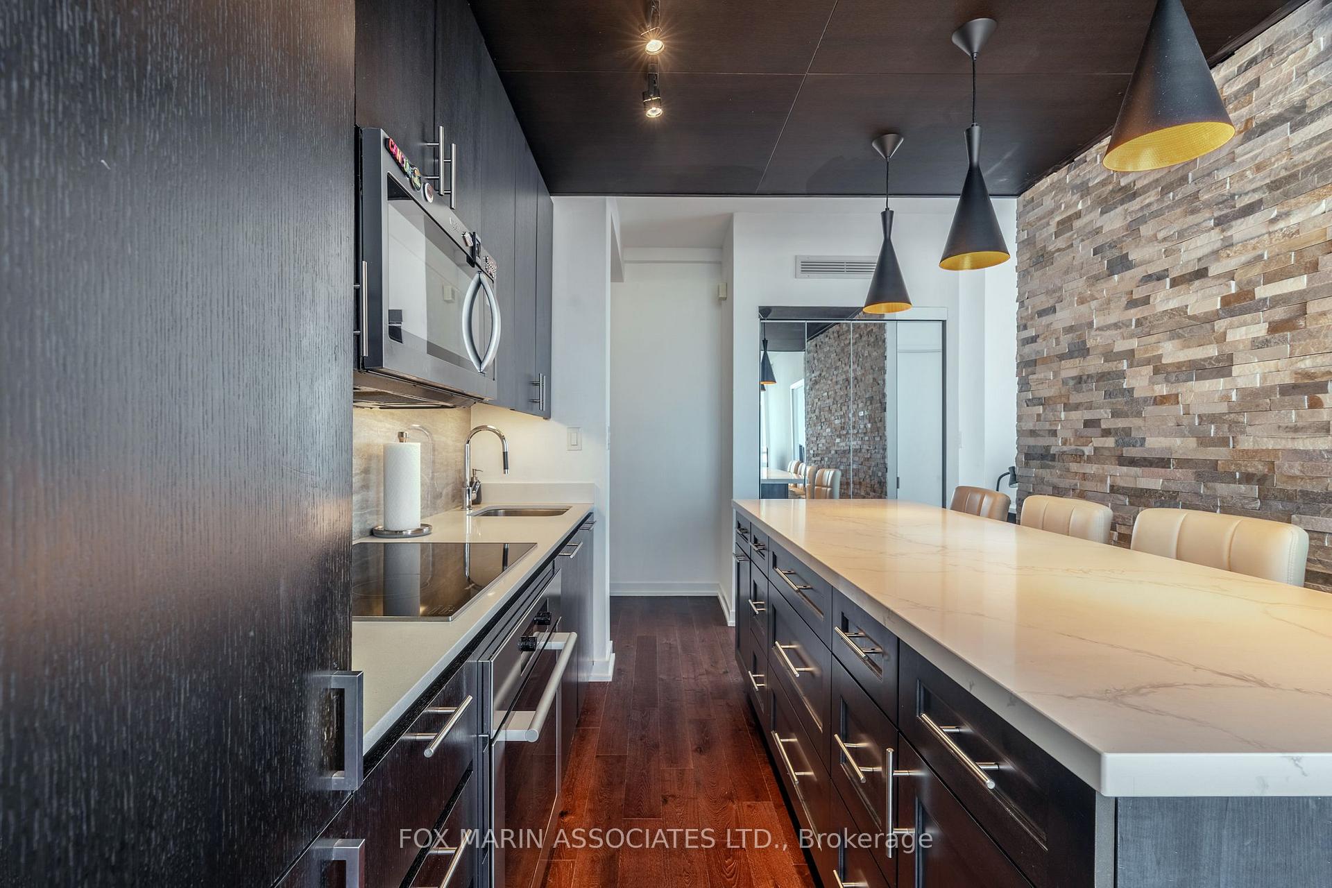 Photo 5 of Unit PH12, 15 Iceboat Terrace, Toronto, Waterfront Communities — HOMEH