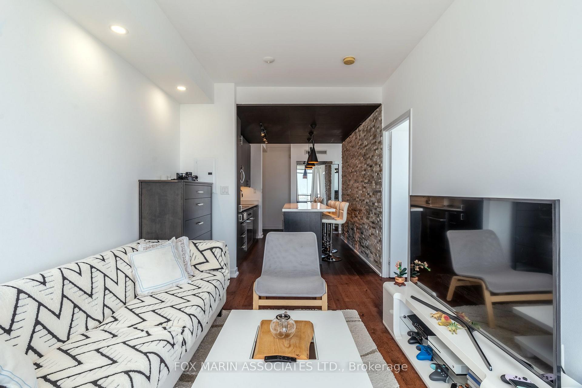 Photo 10 of Unit PH12, 15 Iceboat Terrace, Toronto, Waterfront Communities — HOMEH