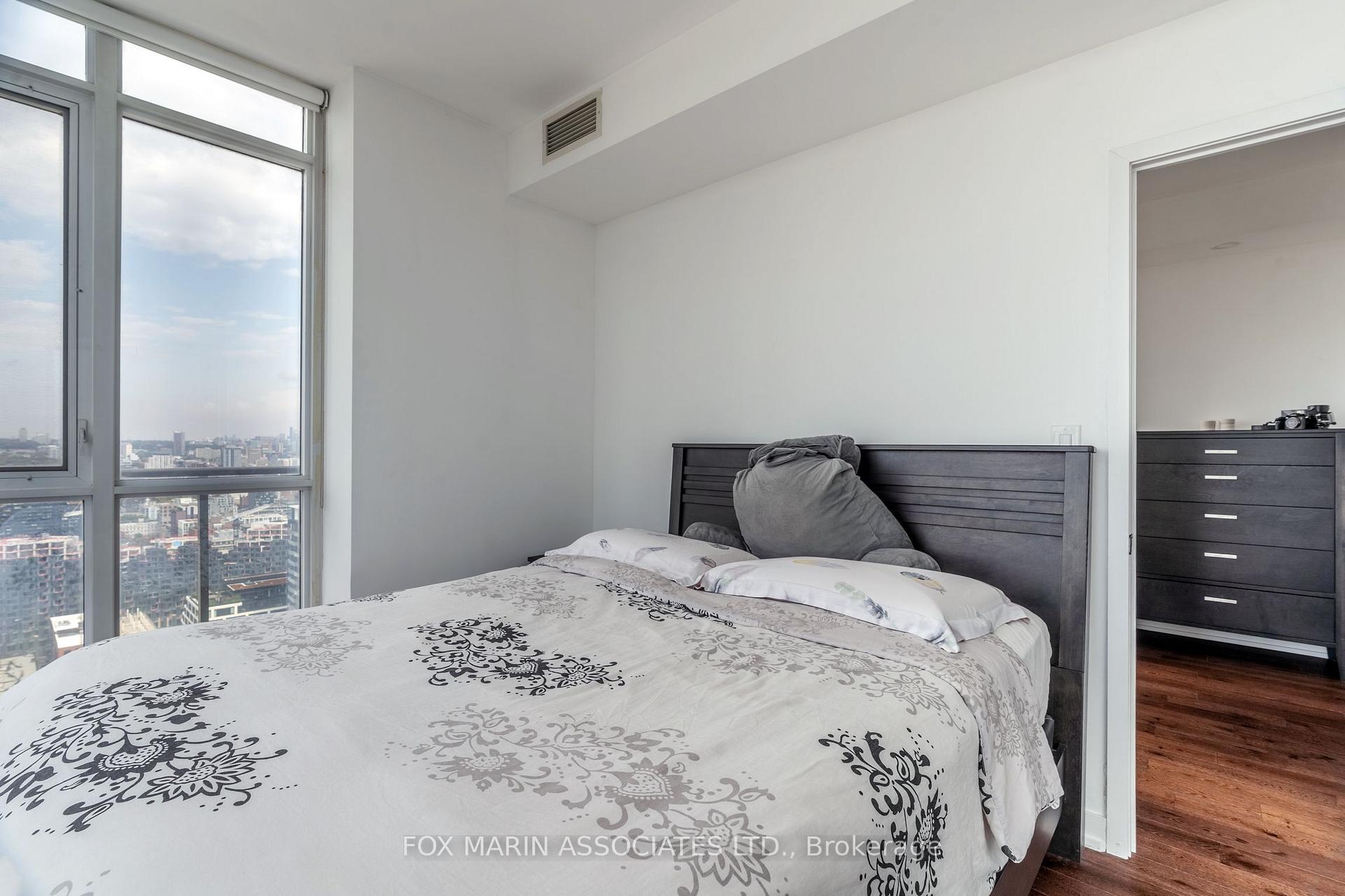 Photo 14 of Unit PH12, 15 Iceboat Terrace, Toronto, Waterfront Communities — HOMEH