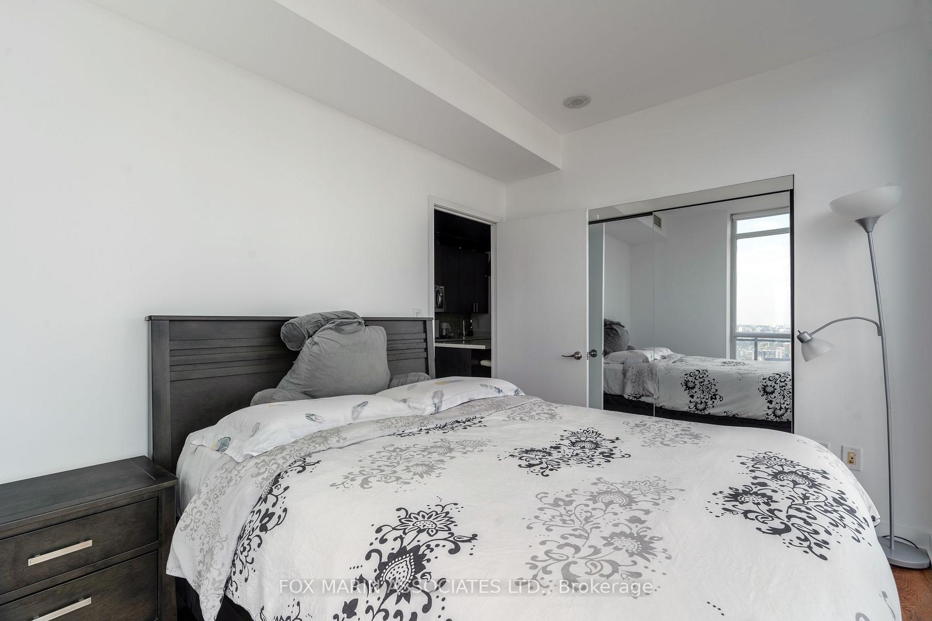 Photo 15 of Unit PH12, 15 Iceboat Terrace, Toronto, Waterfront Communities — HOMEH