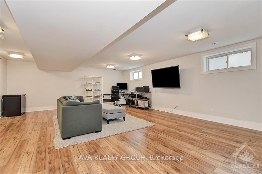 Photo 5 of 230 Carleton Street, Ottawa, Ottawa West/Tunneys Pasture — HOMEH