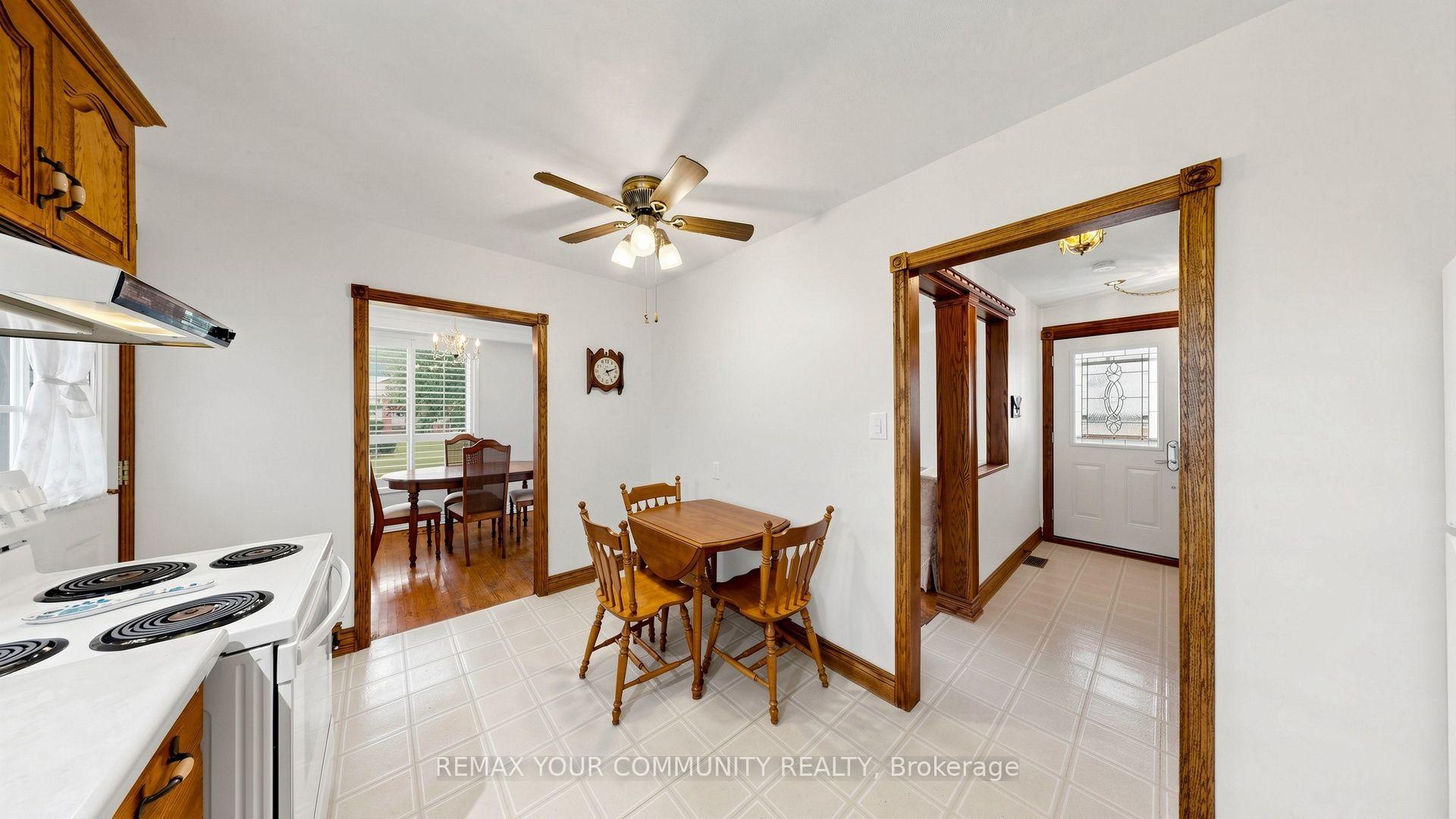 Photo 16 of 43 Seaton Drive, Aurora, Aurora Highlands — HOMEH