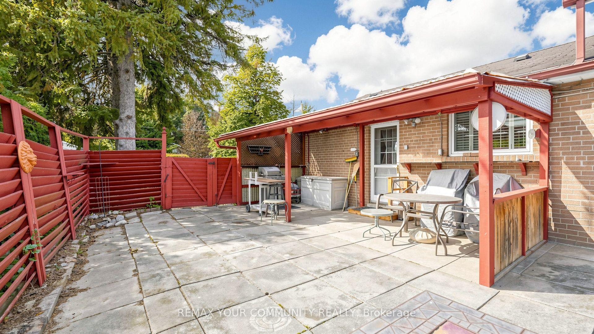 Photo 34 of 43 Seaton Drive, Aurora, Aurora Highlands — HOMEH