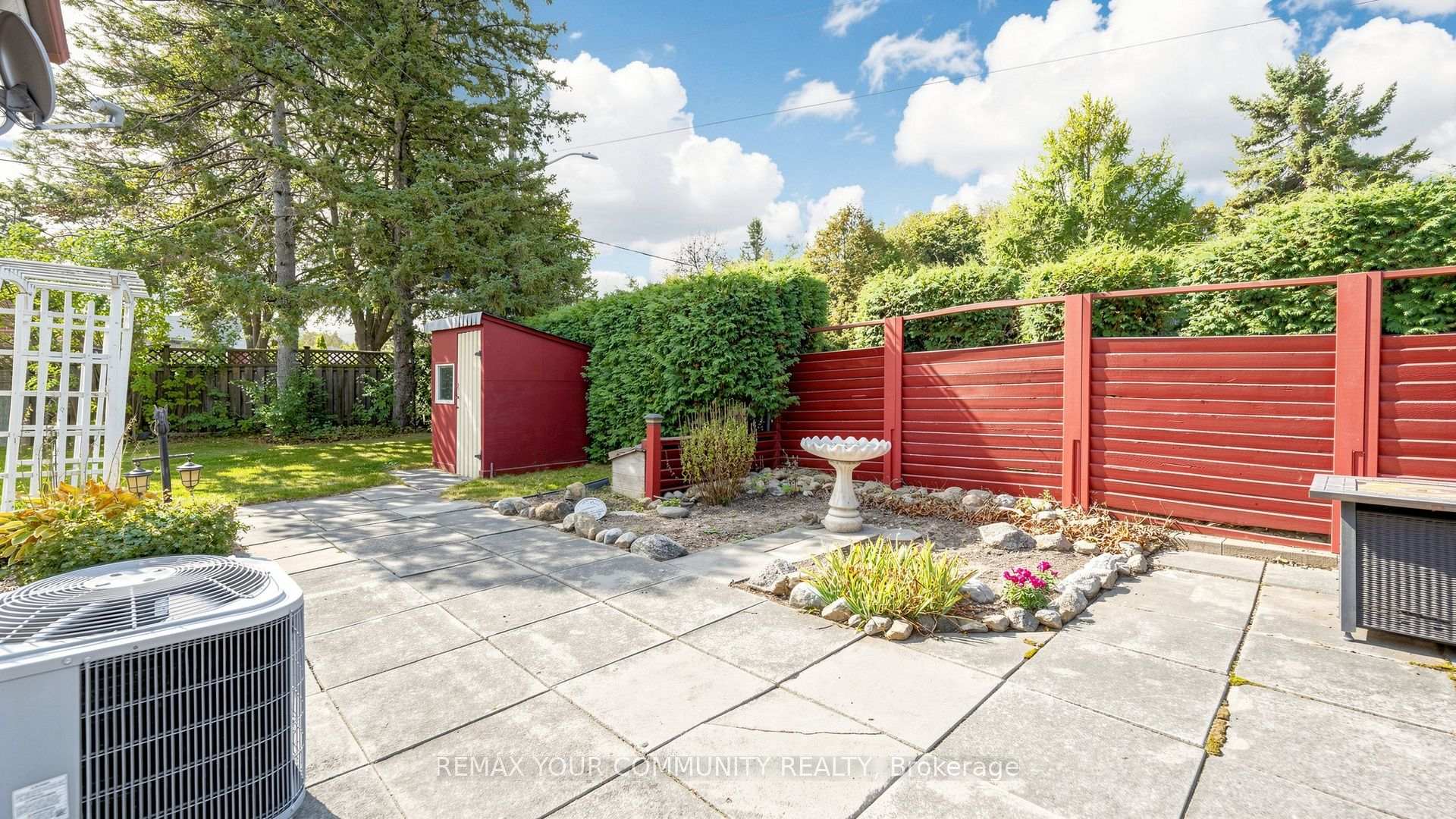 Photo 35 of 43 Seaton Drive, Aurora, Aurora Highlands — HOMEH