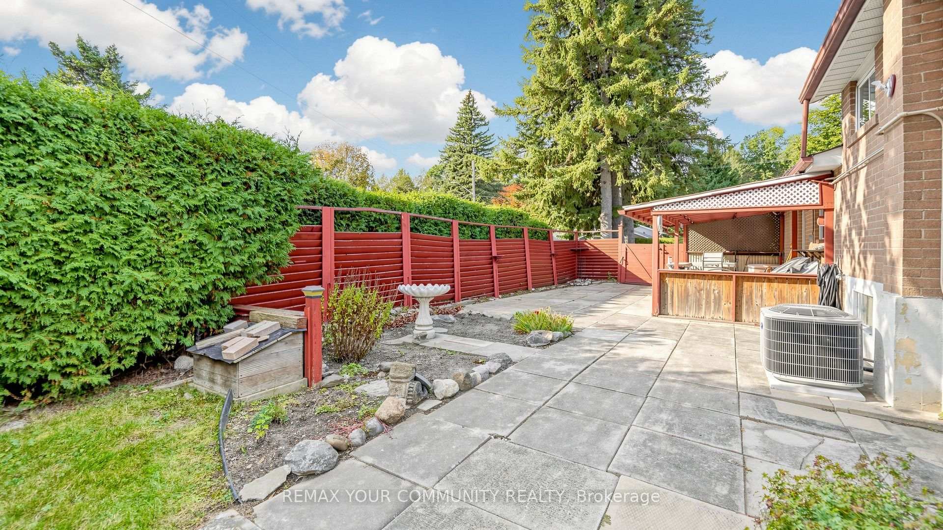 Photo 36 of 43 Seaton Drive, Aurora, Aurora Highlands — HOMEH