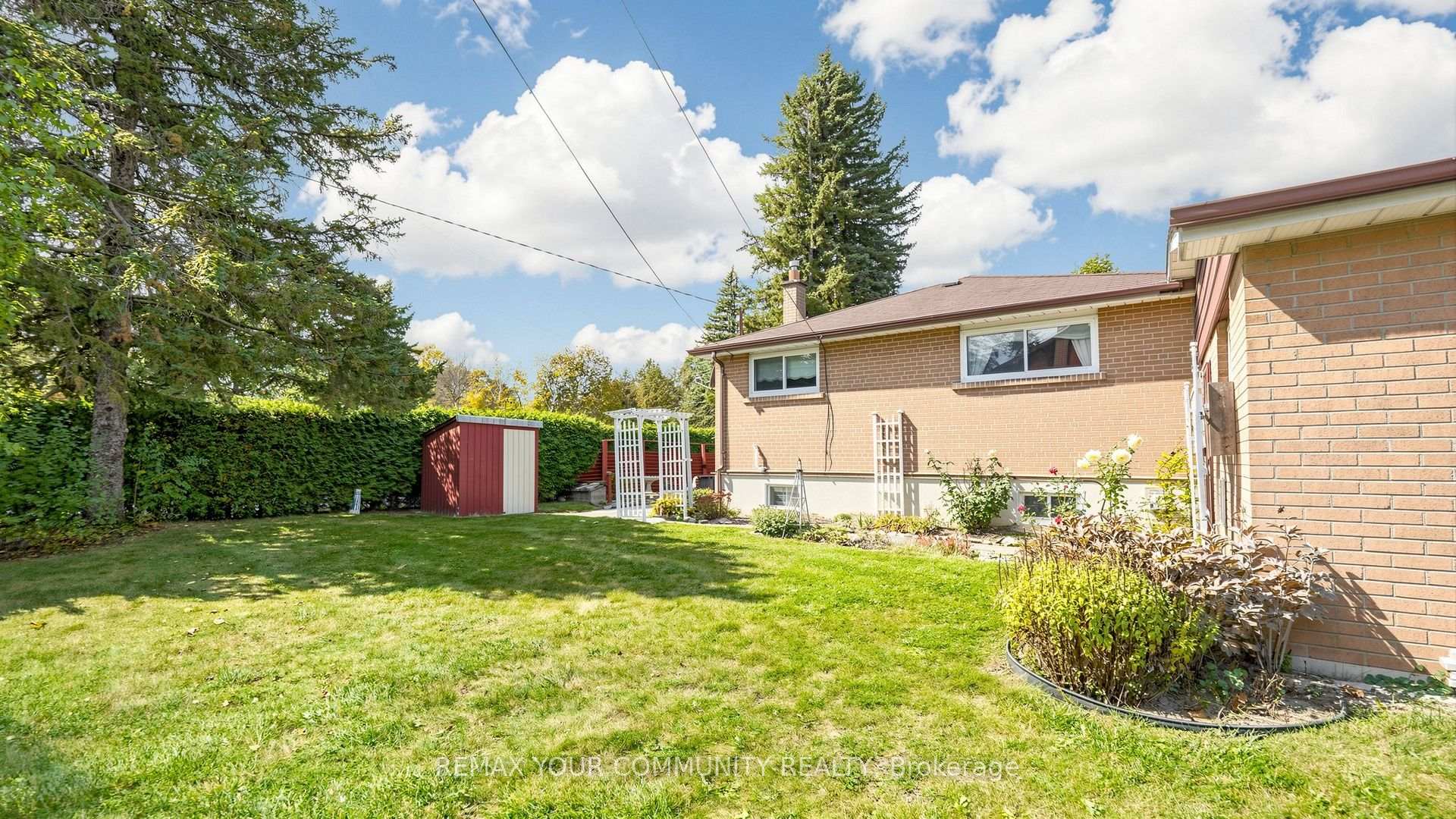 Photo 38 of 43 Seaton Drive, Aurora, Aurora Highlands — HOMEH