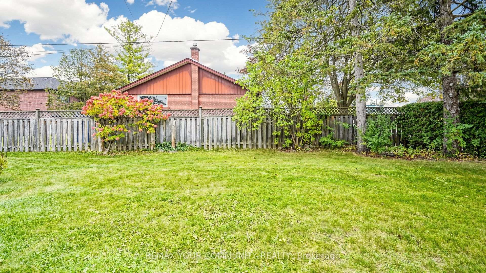 Photo 42 of 43 Seaton Drive, Aurora, Aurora Highlands — HOMEH