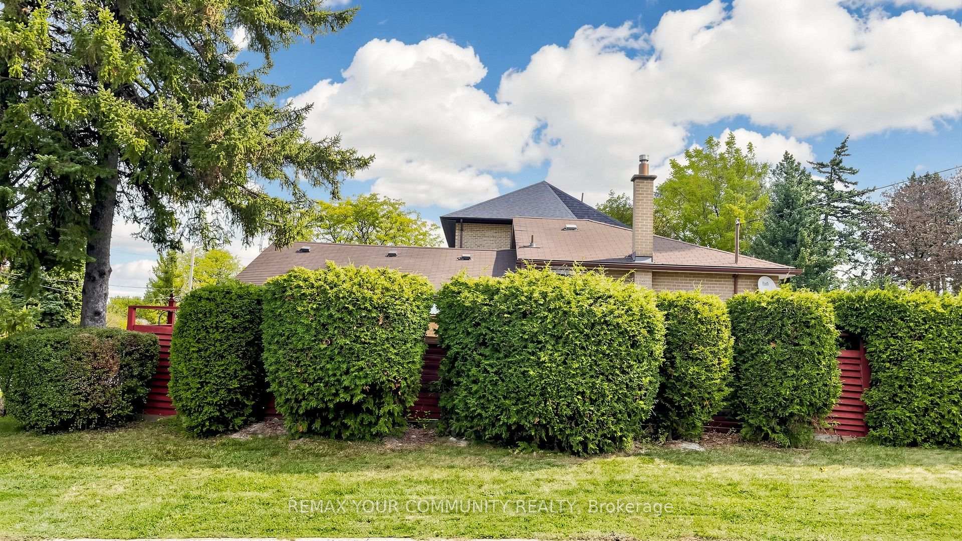 Photo 43 of 43 Seaton Drive, Aurora, Aurora Highlands — HOMEH