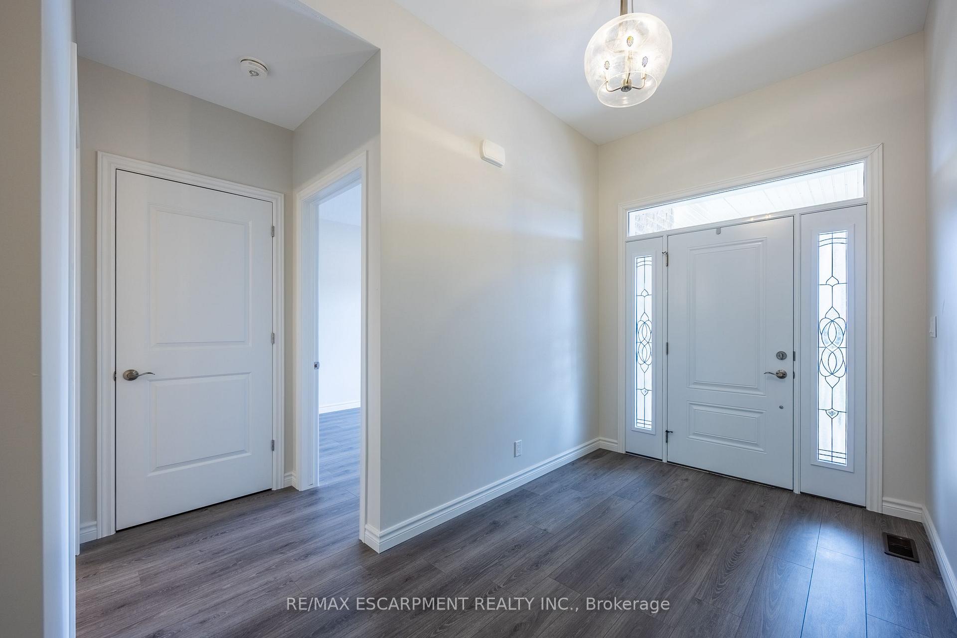 Photo 5 of 58 Judd Drive, Norfolk, Simcoe — HOMEH