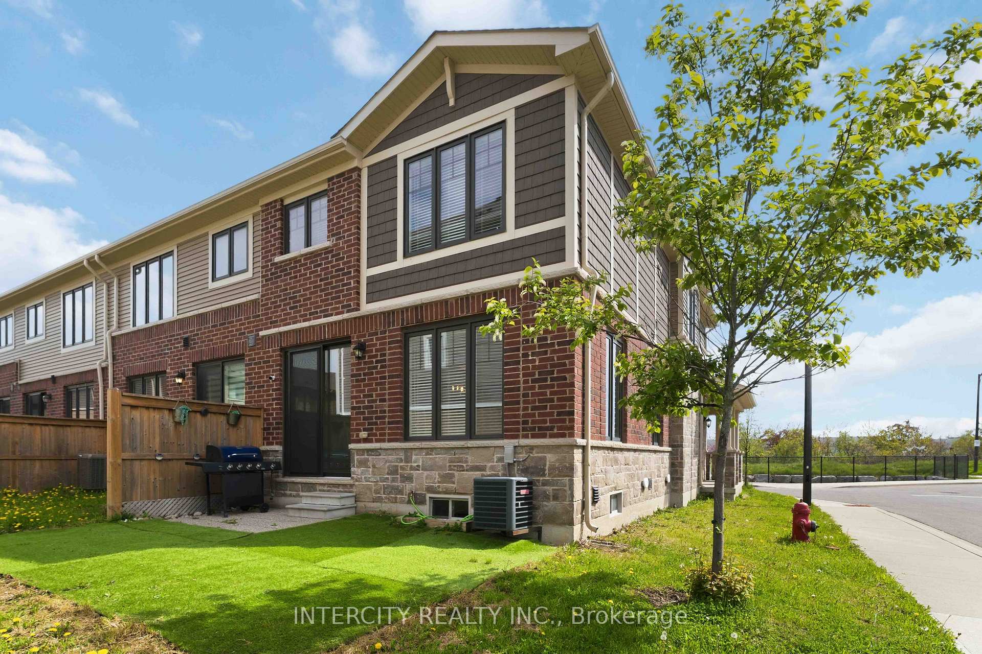 Photo 28 of 1 Pelican Lane, Hamilton, Vincent — HOMEH
