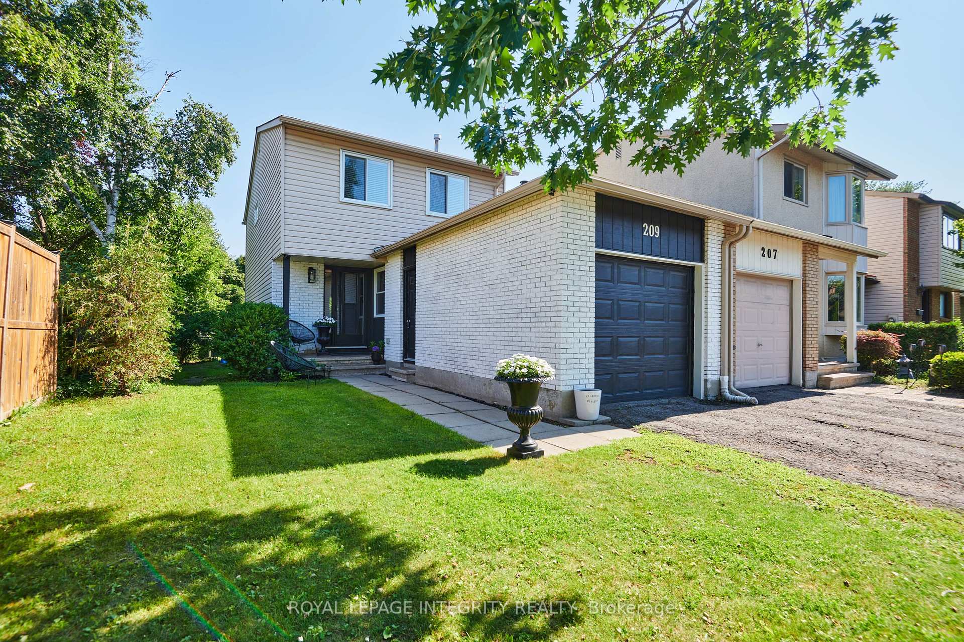 Photo of 209 Sherway Drive