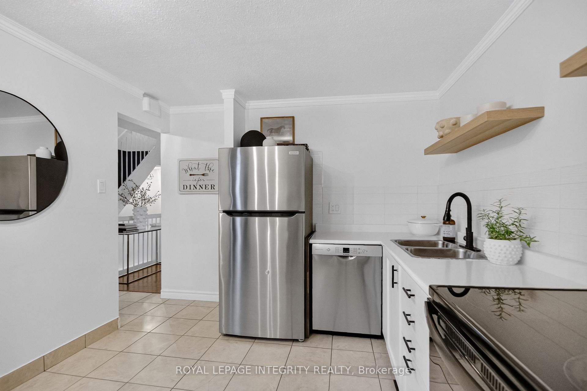 Photo 8 of 209 Sherway Drive, Ottawa, Barrhaven - Pheasant Run — HOMEH