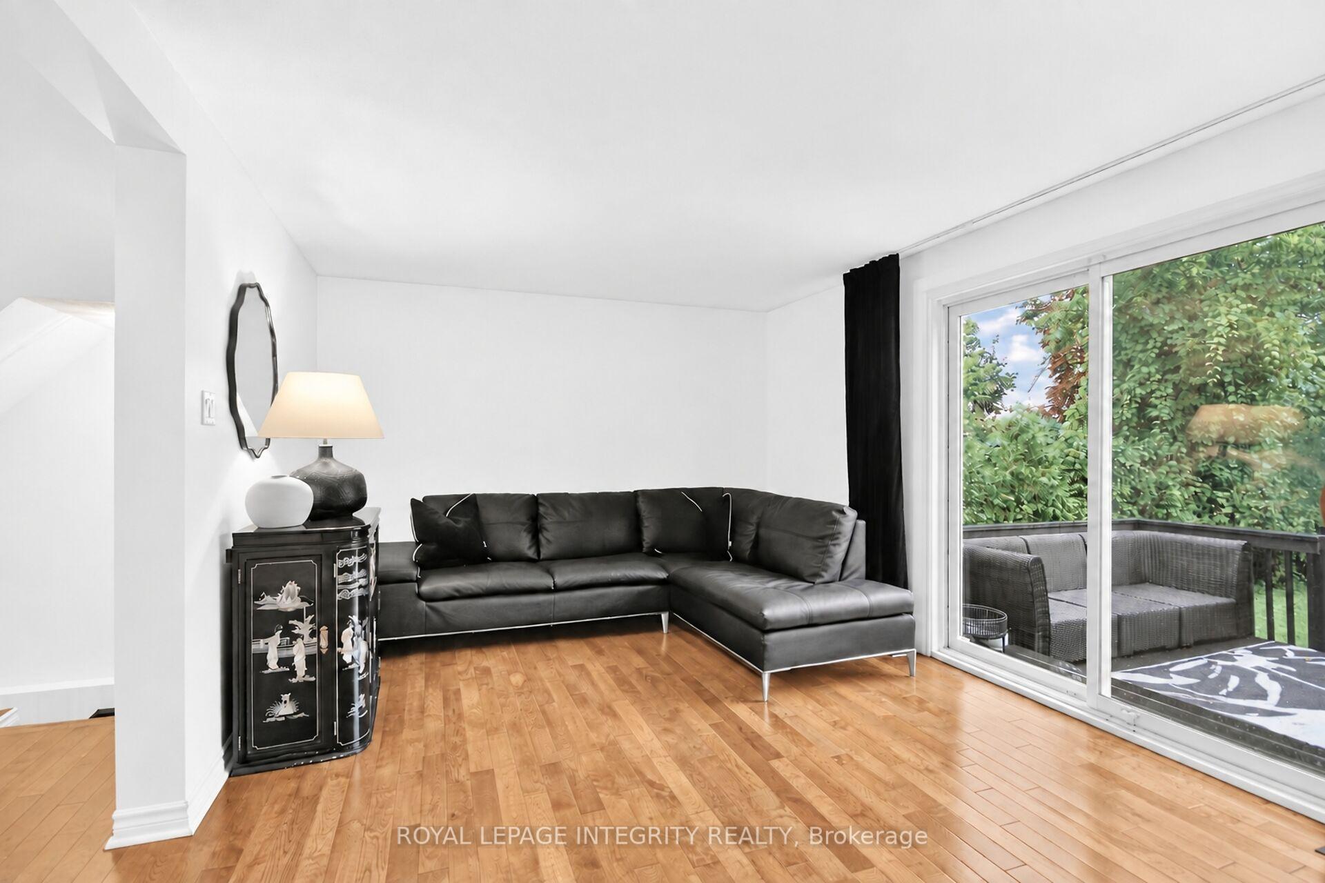 Photo 17 of 209 Sherway Drive, Ottawa, Barrhaven - Pheasant Run — HOMEH