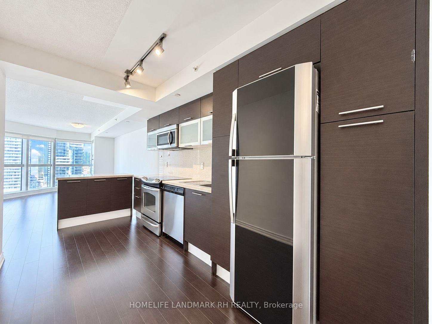 Photo 5 of Unit 2316, 386 Yonge Street, Toronto, Bay Street Corridor — HOMEH