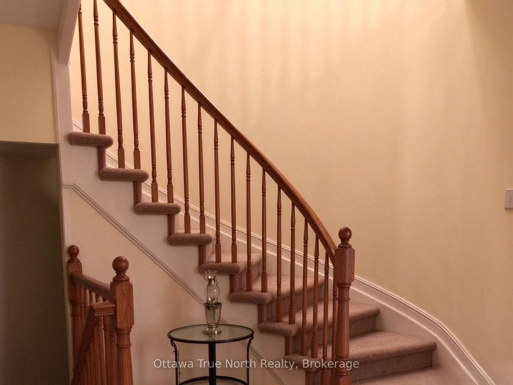 Photo 8 of 437 Celtic Ridge Crescent, Ottawa, Kanata - Morgan's Grant/South March — HOMEH