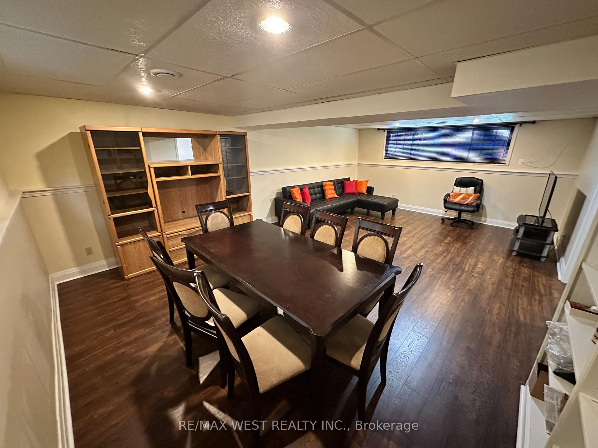 Photo 17 of 53 Bloomfield Avenue, St. Catharines, Secord Woods — HOMEH