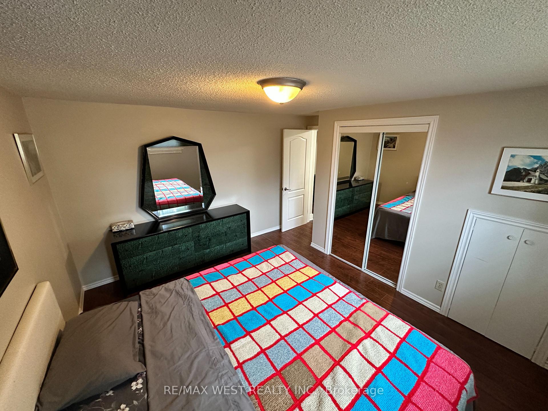 Photo 20 of 53 Bloomfield Avenue, St. Catharines, Secord Woods — HOMEH