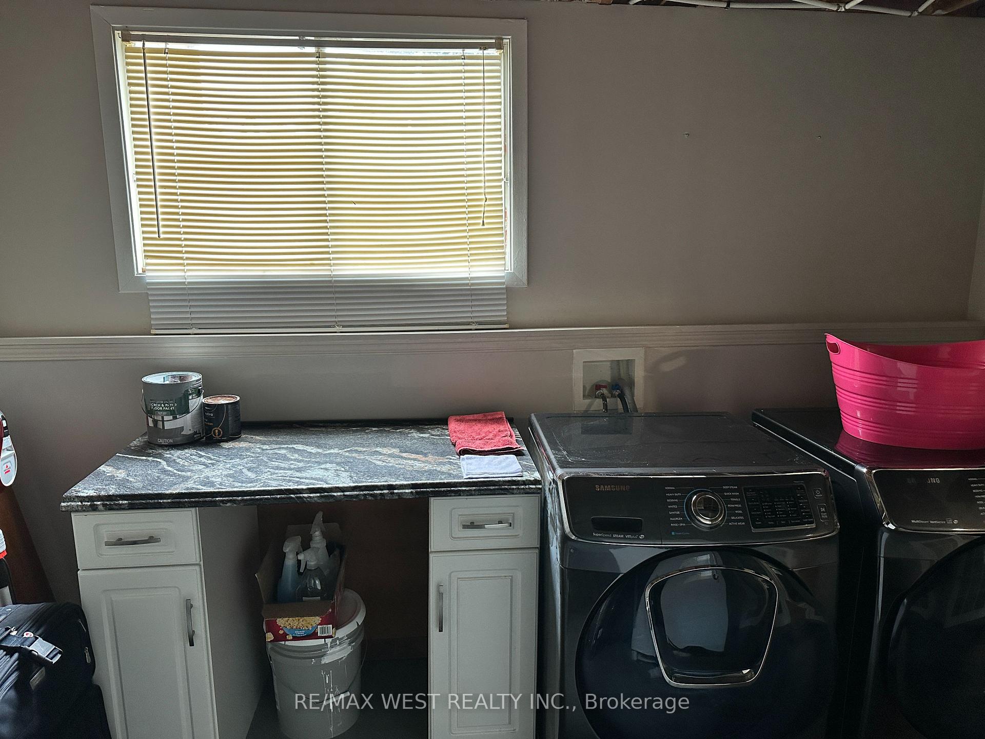 Photo 23 of 53 Bloomfield Avenue, St. Catharines, Secord Woods — HOMEH