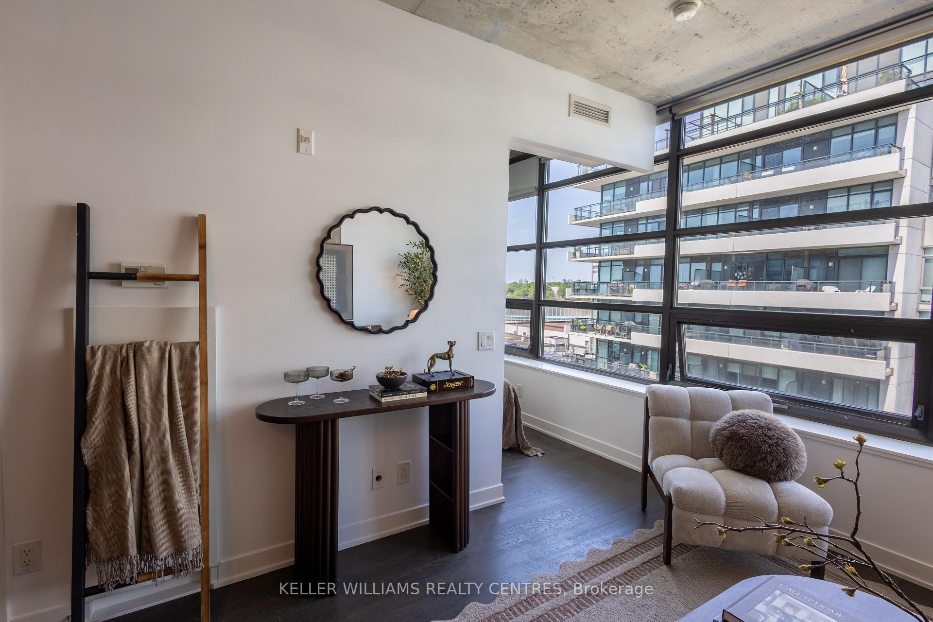 Photo 4 of Unit 806, 1201 Dundas Street E, Toronto, South Riverdale — HOMEH