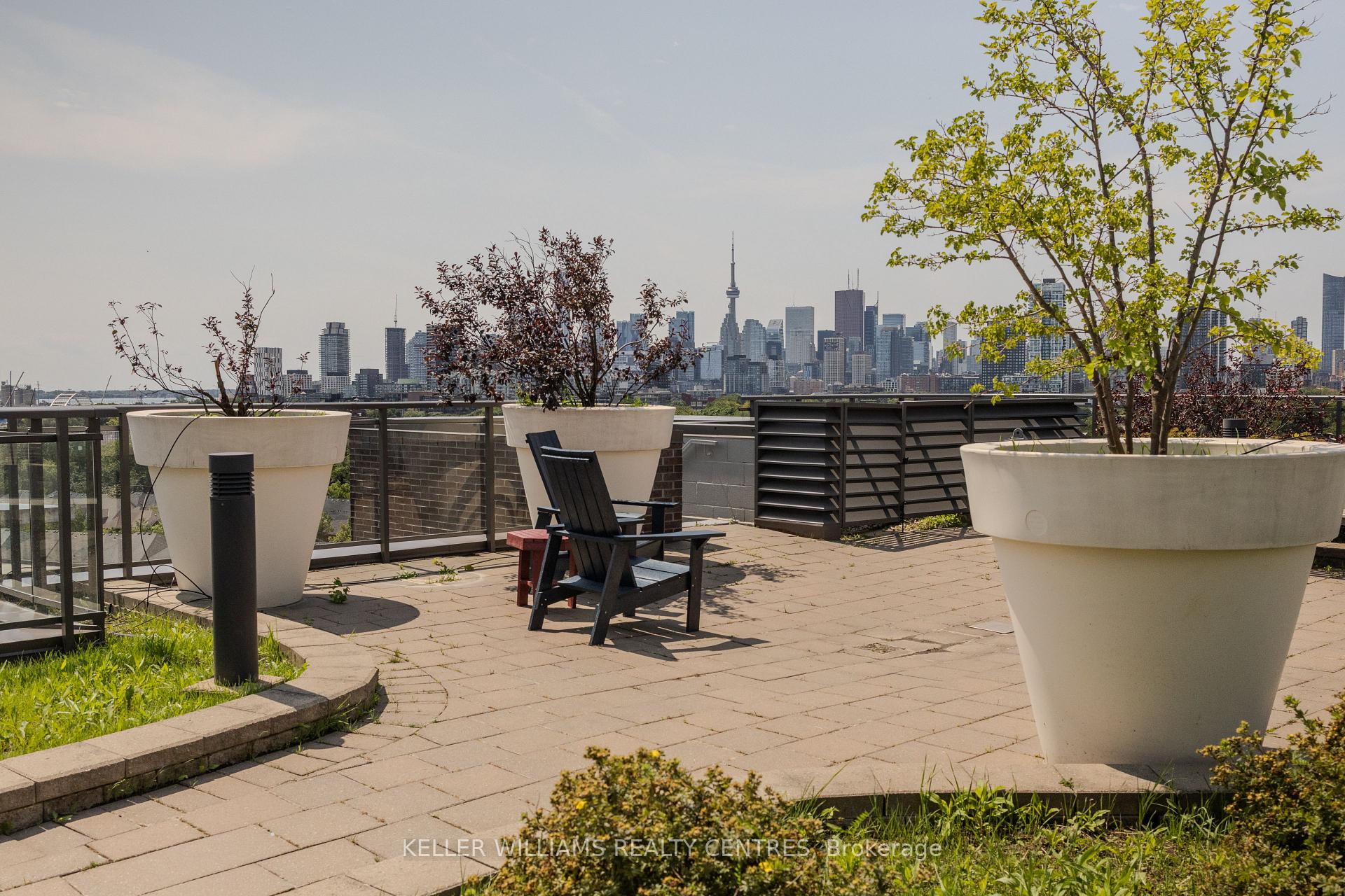 Photo 14 of Unit 806, 1201 Dundas Street E, Toronto, South Riverdale — HOMEH