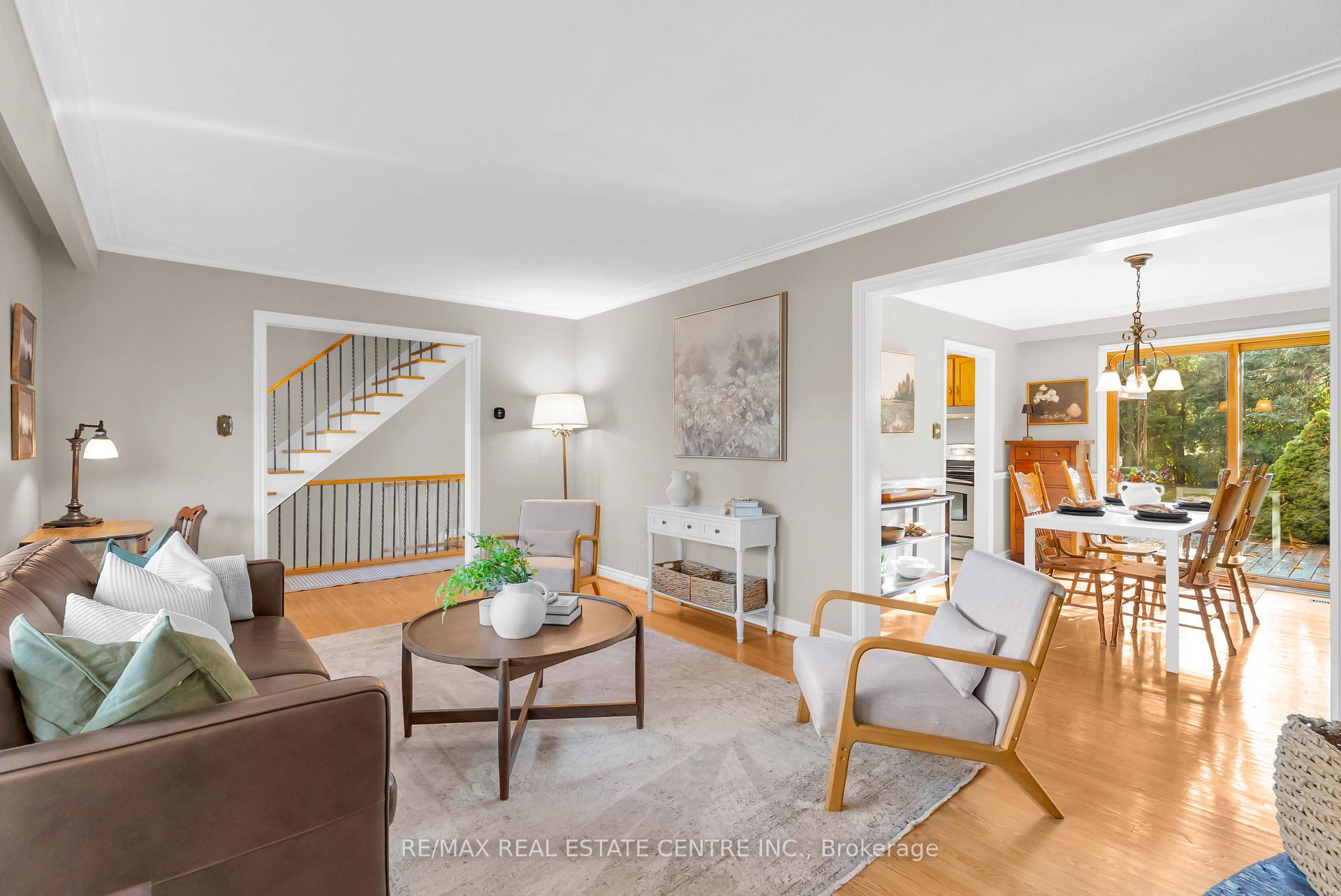 Photo 16 of 11 Dawson Crescent, Halton Hills, Georgetown — HOMEH