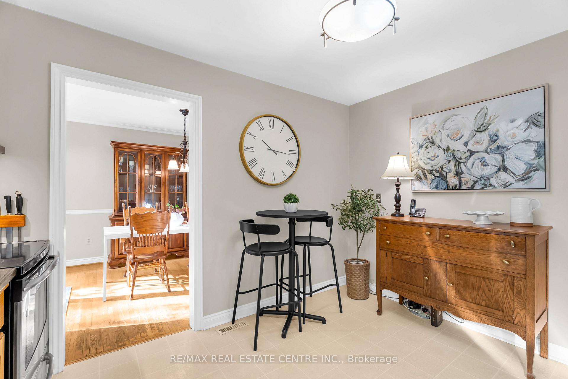 Photo 26 of 11 Dawson Crescent, Halton Hills, Georgetown — HOMEH